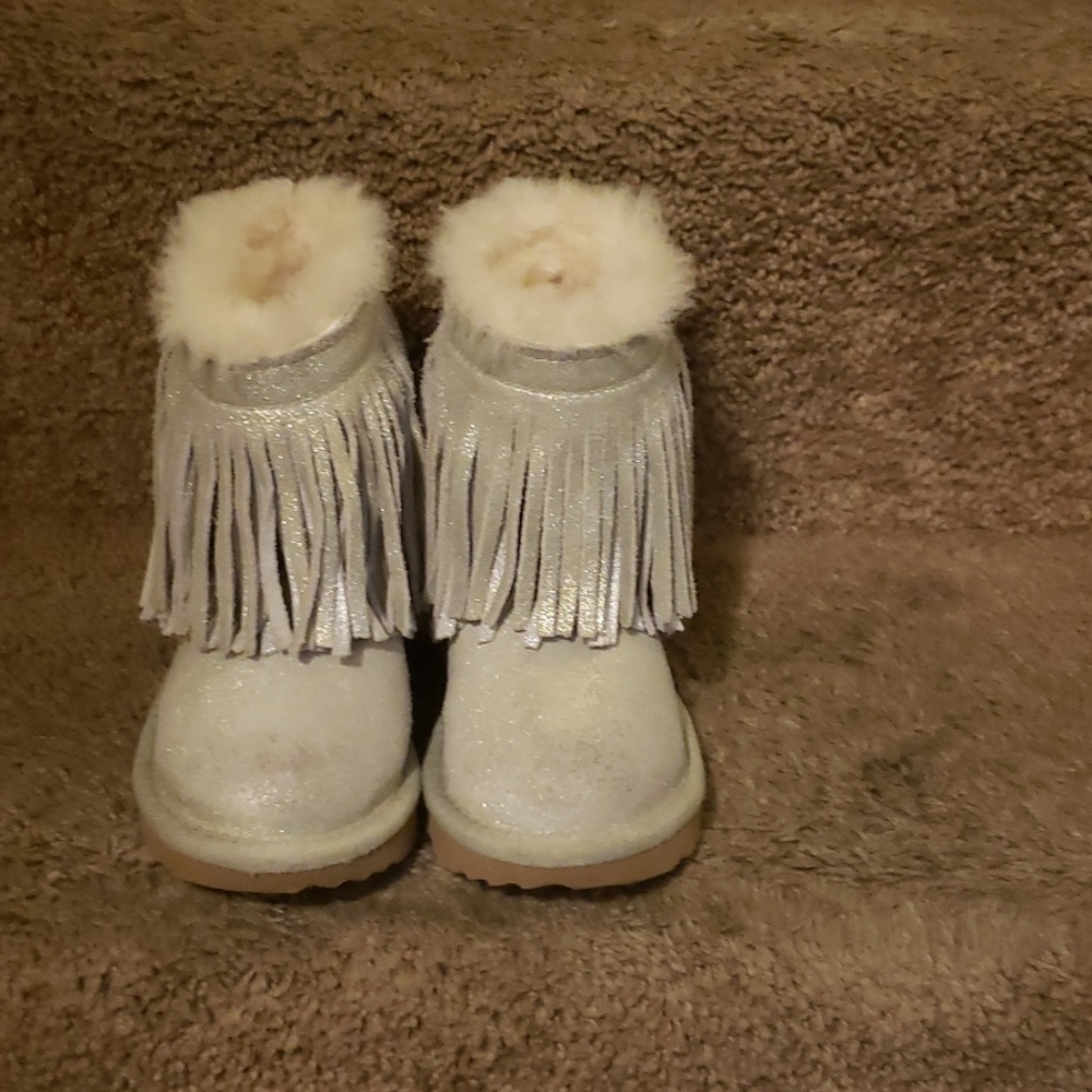 Ugg